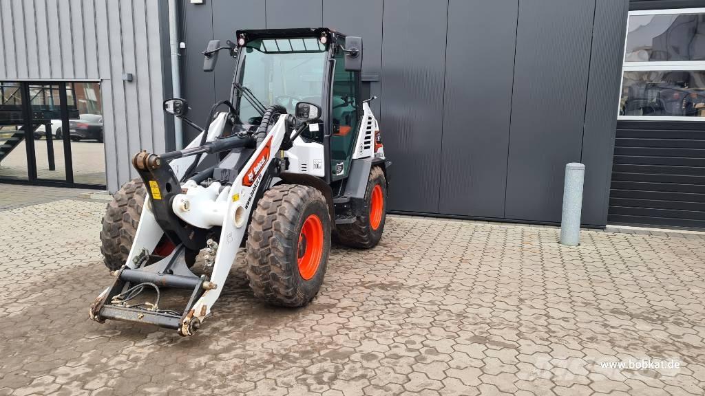 Bobcat L 75 لوادر بعجل