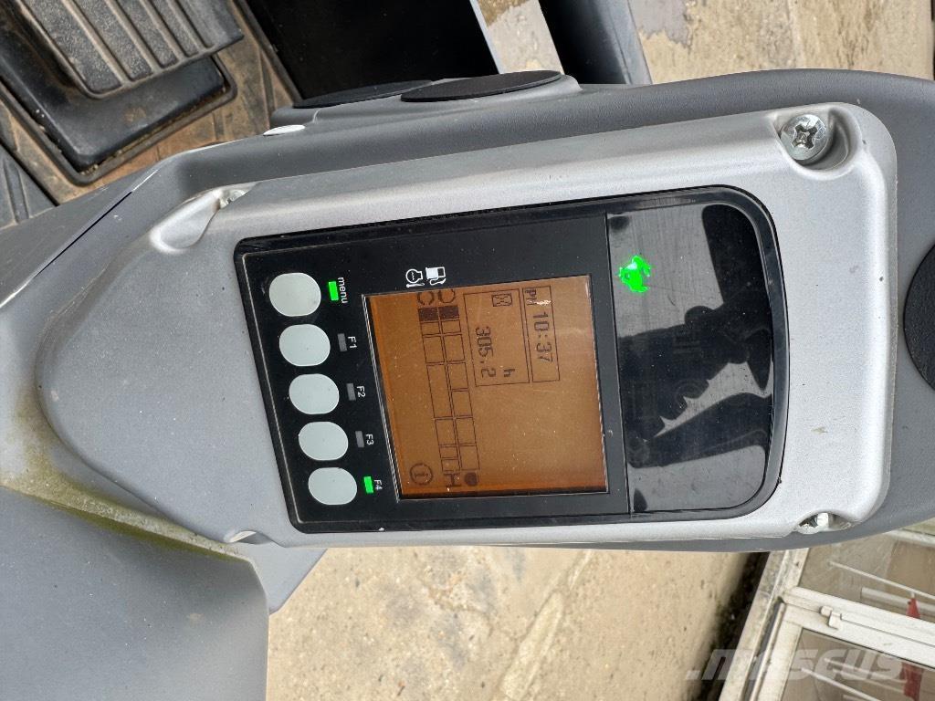 Yanmar SV17VT (01317) حفارات صغيرة أقل من 7 طن (حفارات صغيرة)