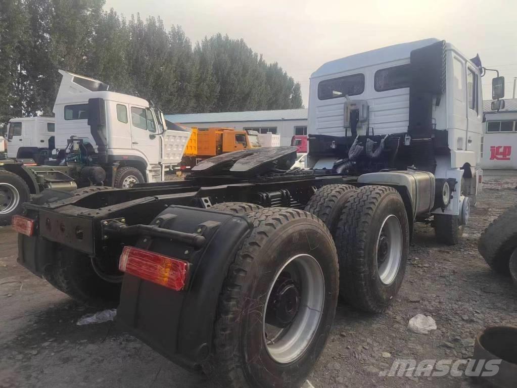 Shacman F3000 6x4 وحدات الجر