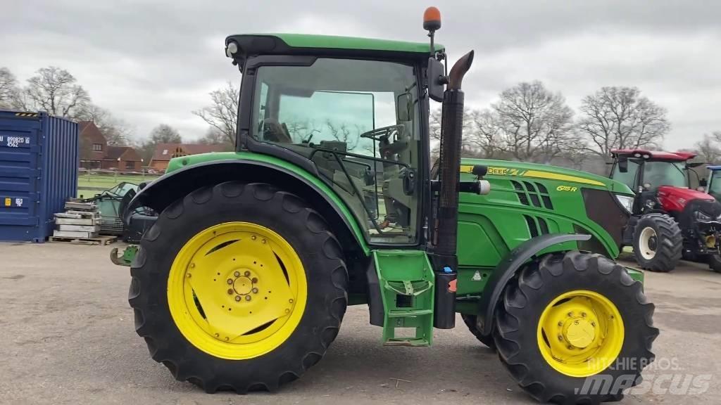 John Deere 6115 R الجرارات