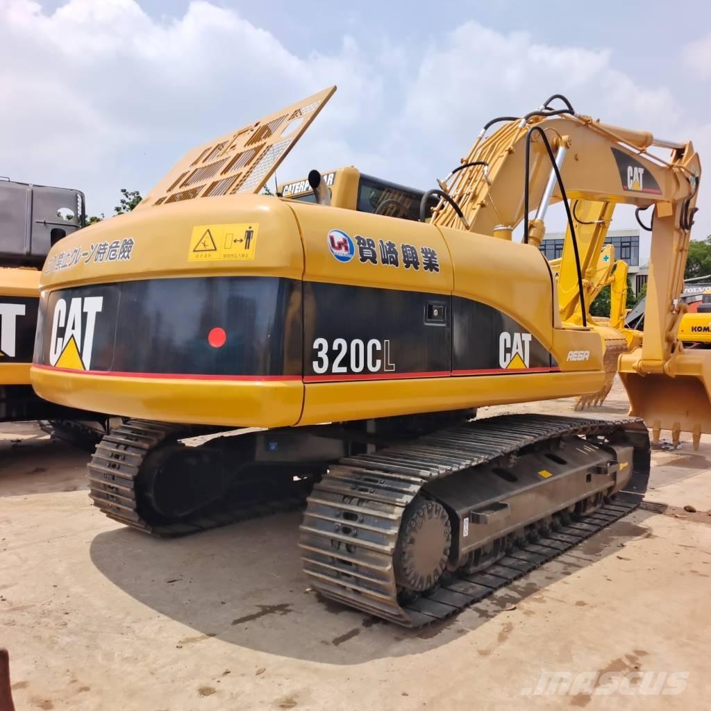 CAT 320 C L حفارات زحافة