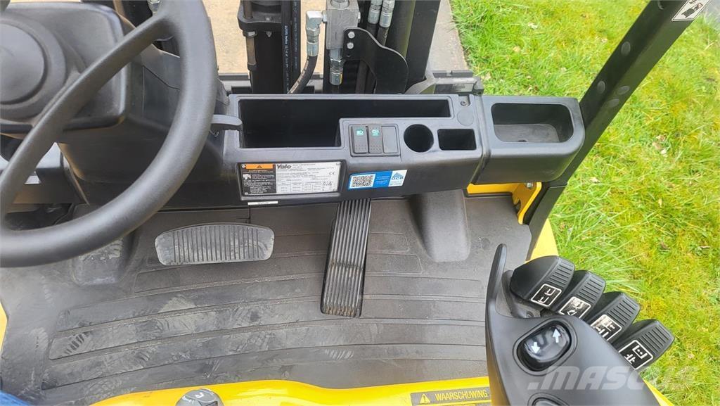 Yale ERP50VM شاحنات ذات رافعات شوكية تعمل بالكهرباء