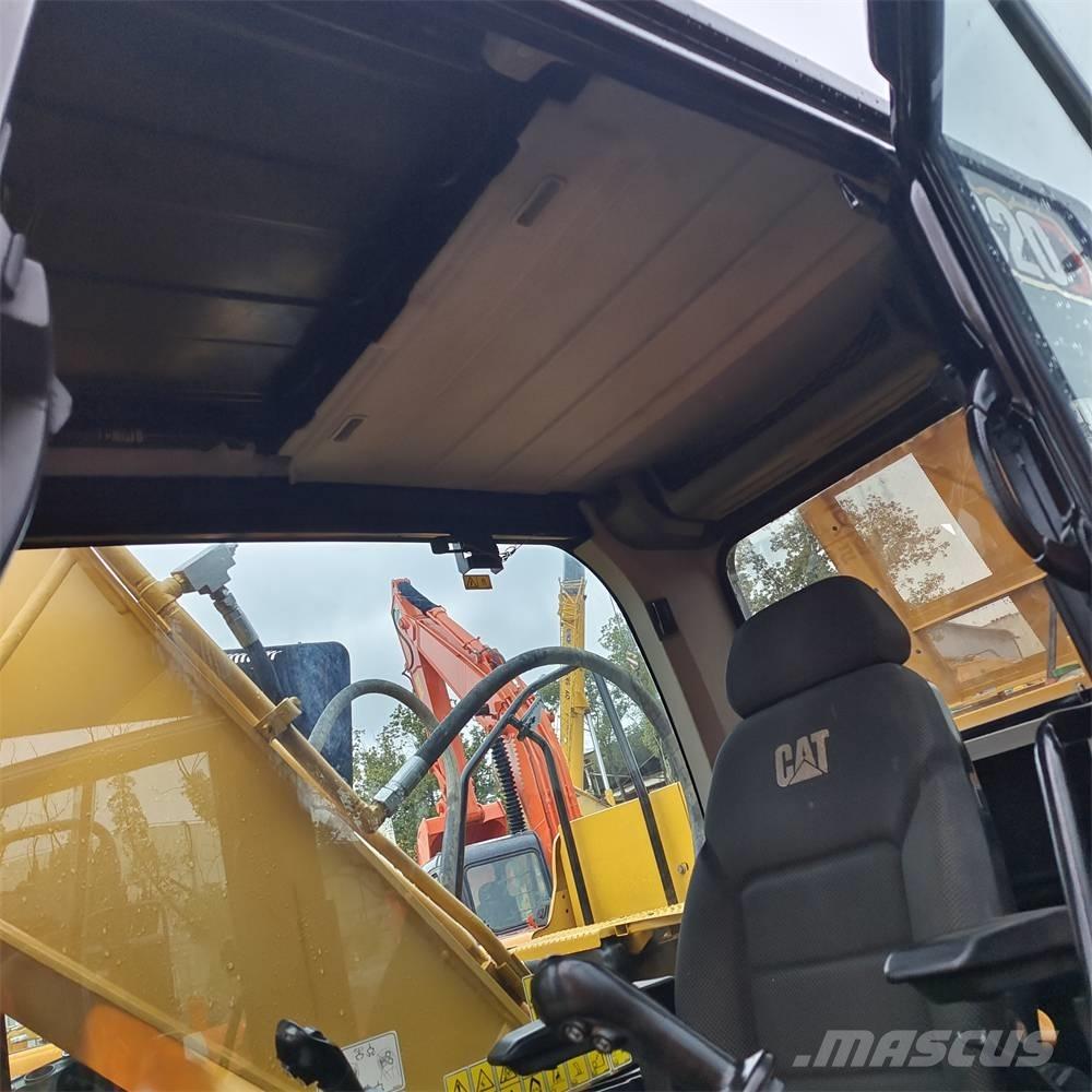 CAT 320 GC حفارات زحافة