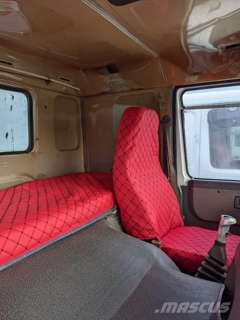 Howo 375 8x4 شاحنات قلابة