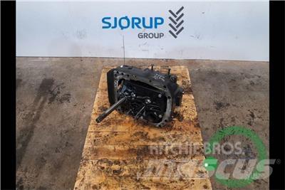 Valtra T254 PTO أجهزة نقل