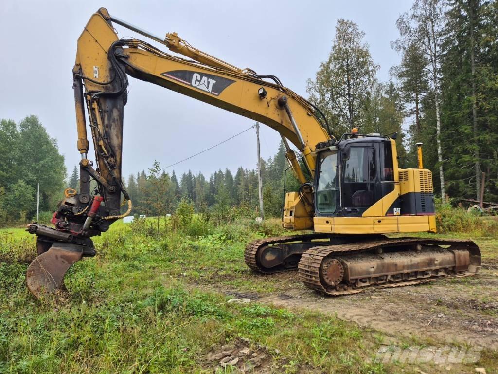 CAT 321 C LCR حفارات زحافة