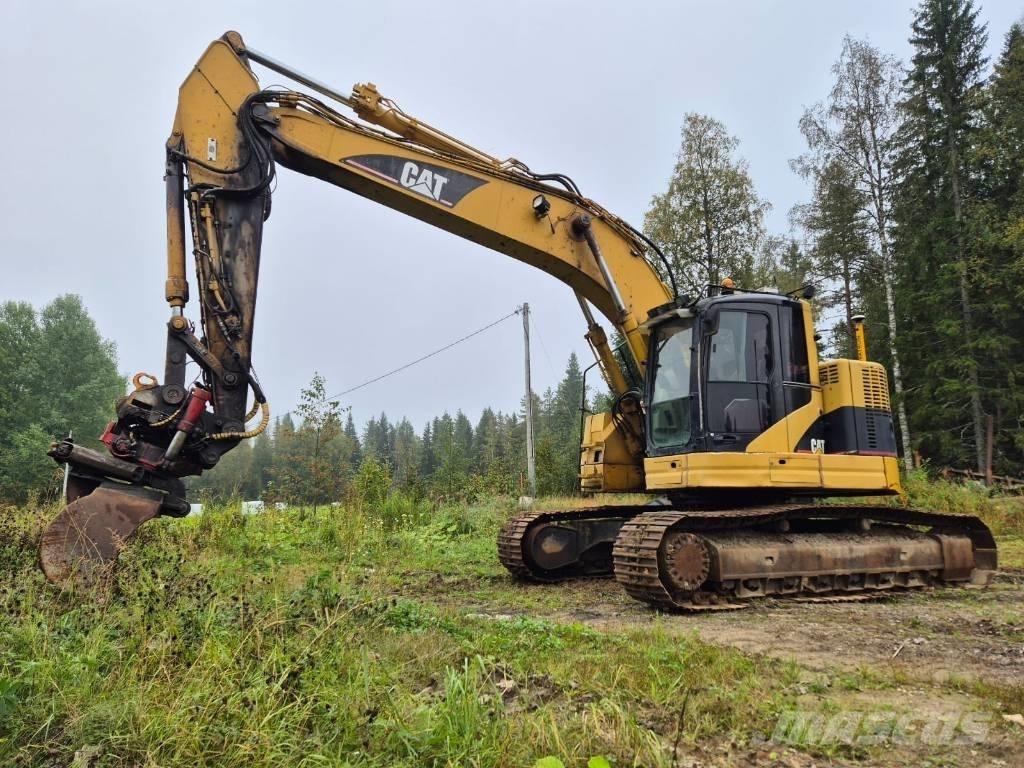 CAT 321 C LCR حفارات زحافة