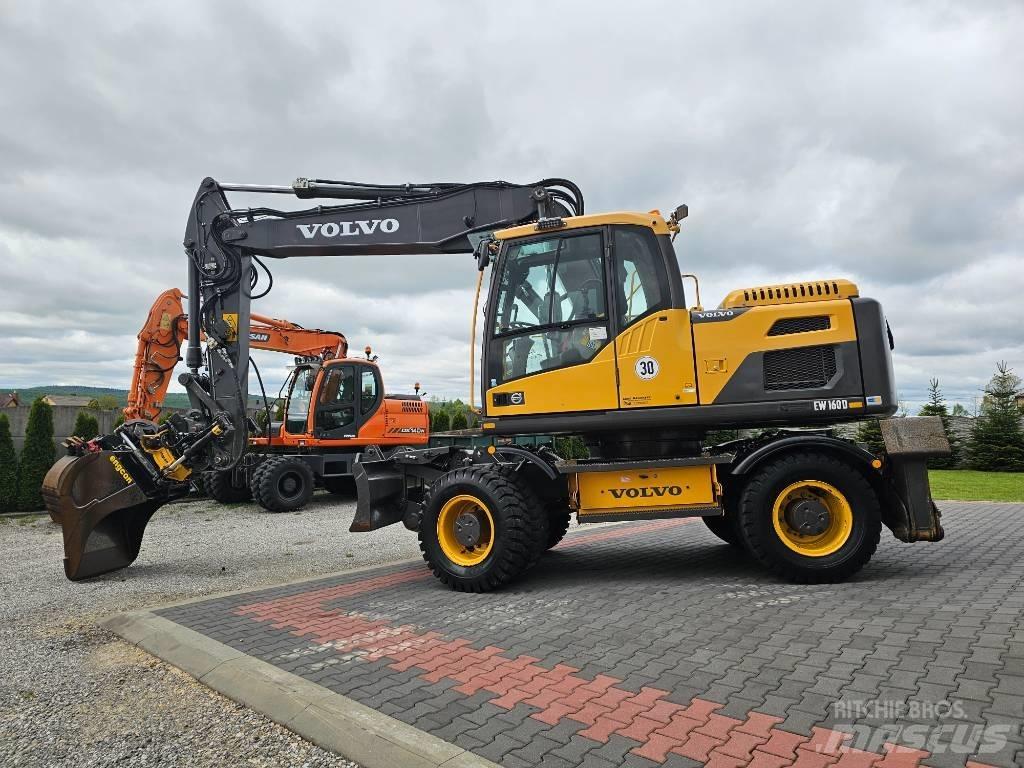 Volvo EW 160 D حفارات بعجل
