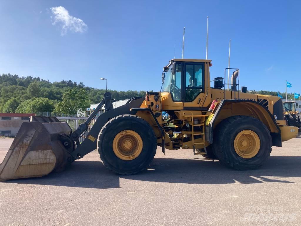 Volvo L 220 F لوادر بعجل