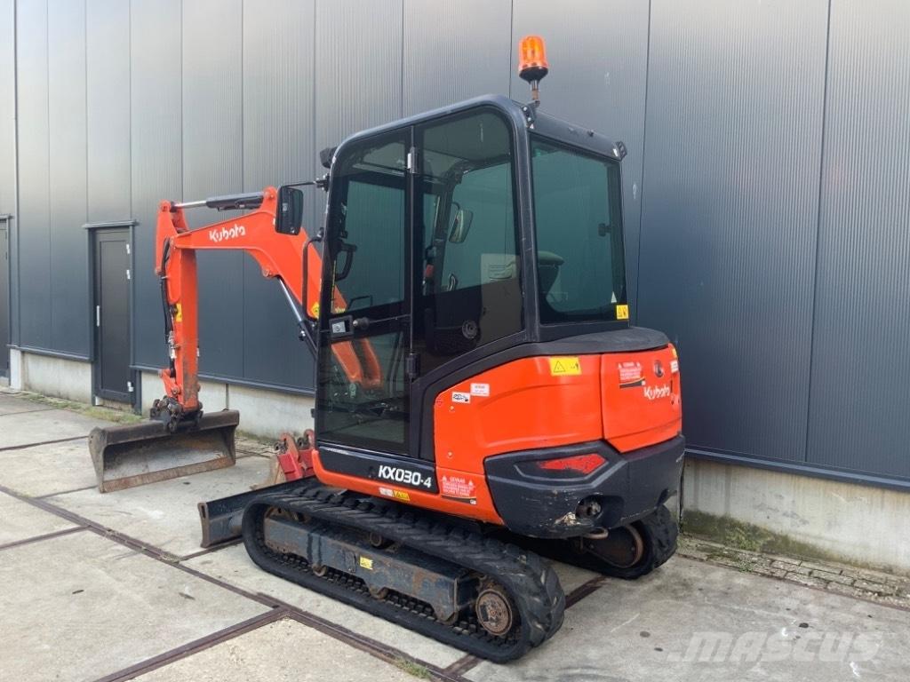 Kubota KX 030-4 حفارات صغيرة أقل من 7 طن (حفارات صغيرة)