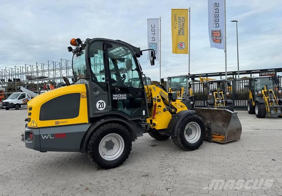 Wacker Neuson WL 38 لوادر بعجل