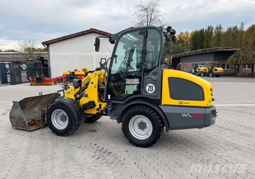 Wacker Neuson WL 38 لوادر بعجل