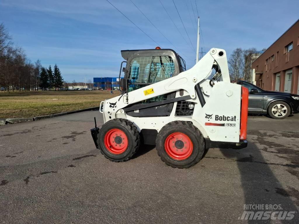 Bobcat S 530 لوادر انزلاقية التوجيه