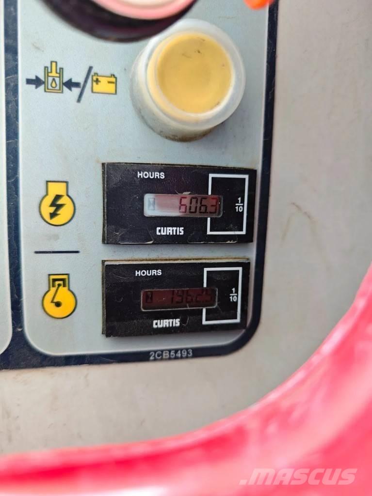 Dino 220 XTC 2 رافعات سلة مفصلية