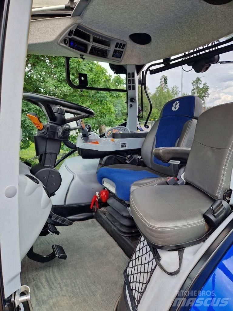New Holland T 7.245 الجرارات