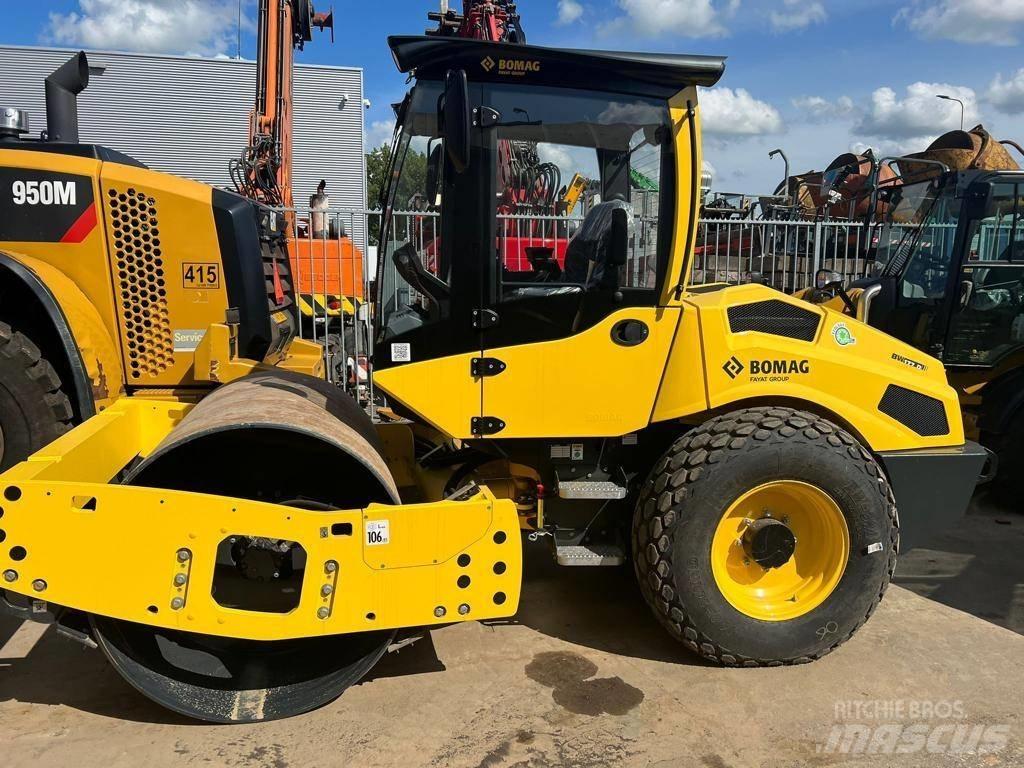 Bomag BW 177 D مداحل أحادية الأسطوانة