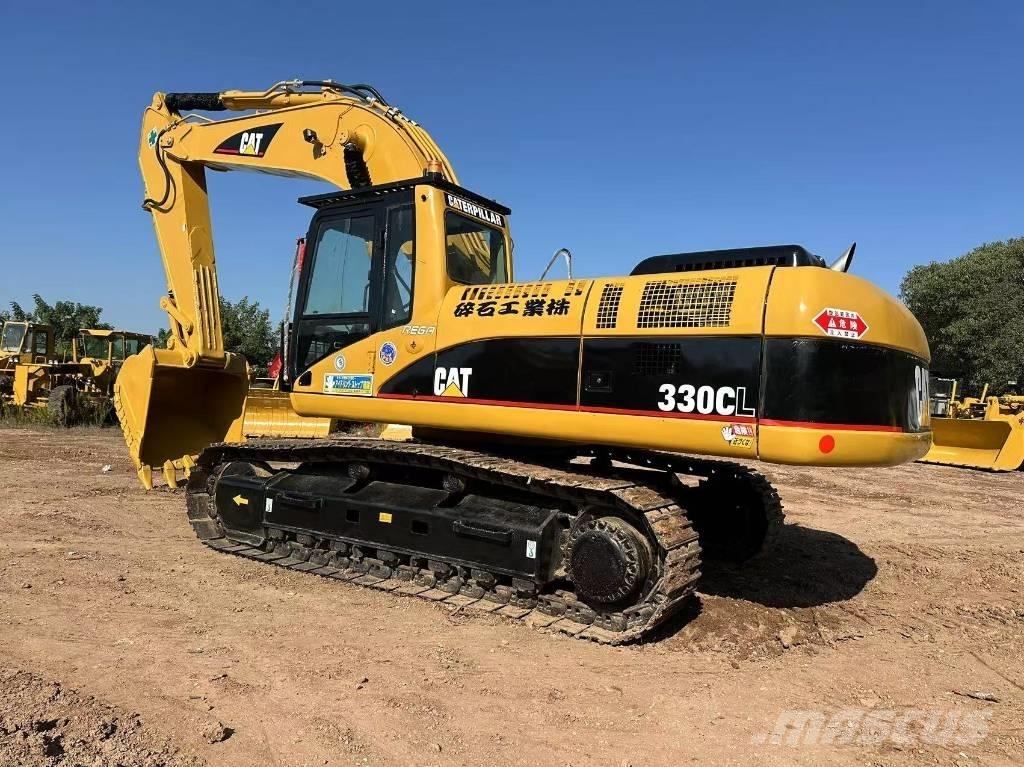 CAT 330C حفارات زحافة