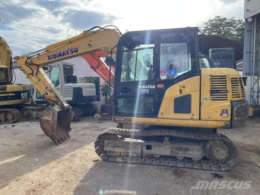 Komatsu PC 60-8 حفارات زحافة