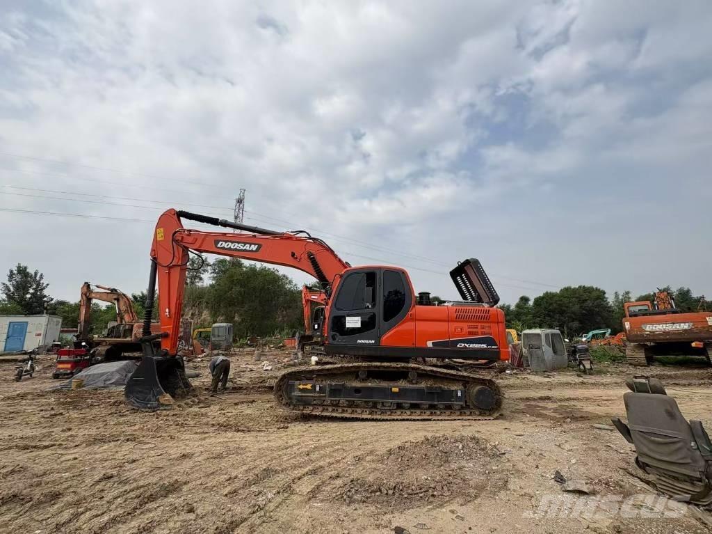 Doosan DX225LC-9C حفارات زحافة