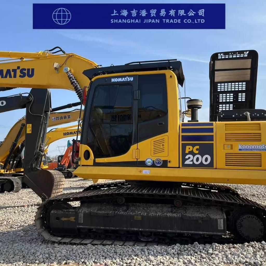 Komatsu PC 200 حفارات زحافة