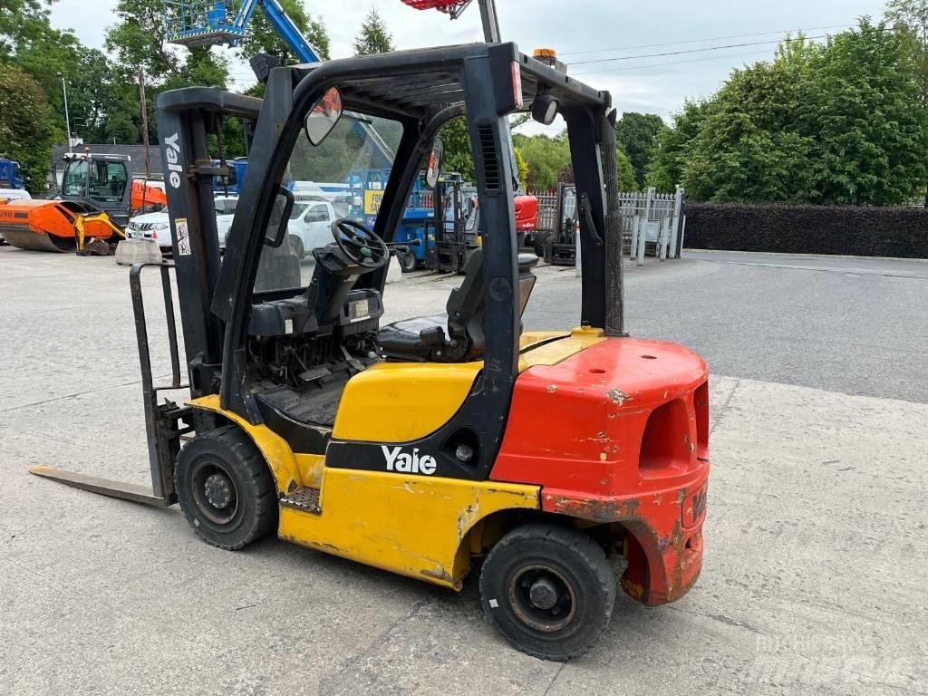 Yale GDP 25 VX شاحنات الديزل