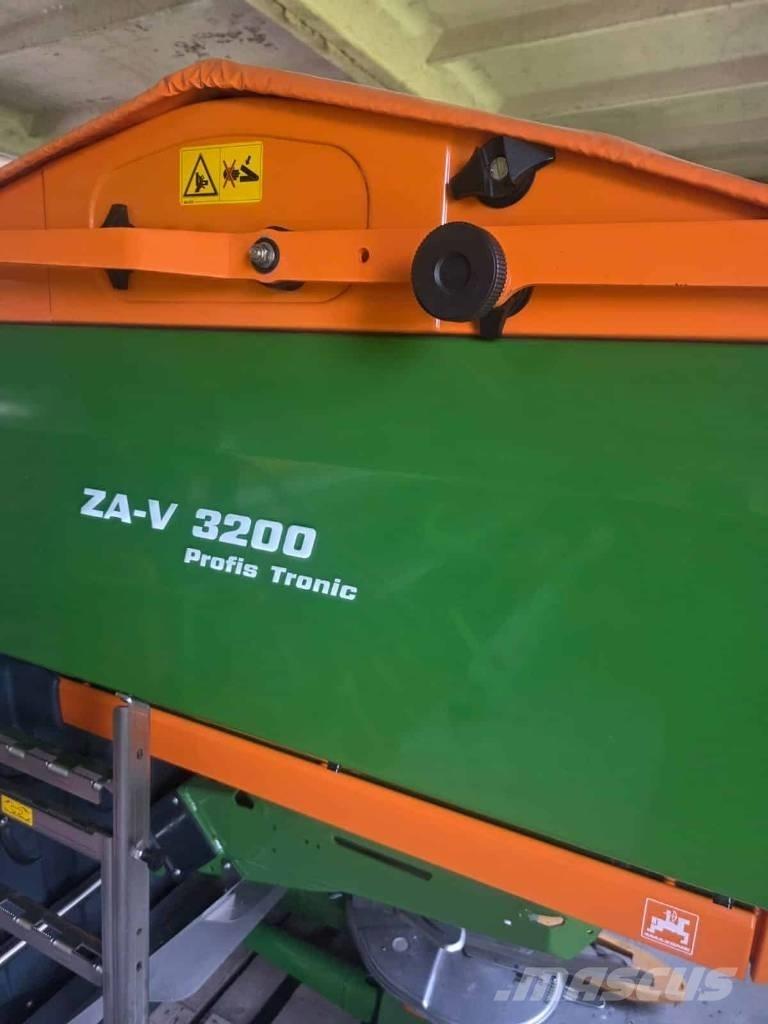 Amazone ZA-V 3200 معدات فرد المواد المعدنية