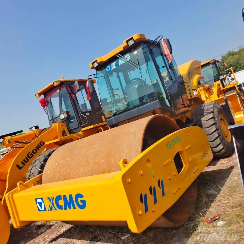 XCMG XS263J مداحل أحادية الأسطوانة