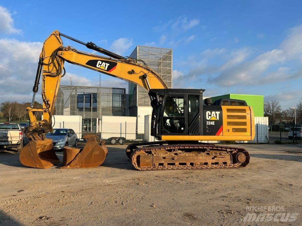 CAT 324 E حفارات زحافة