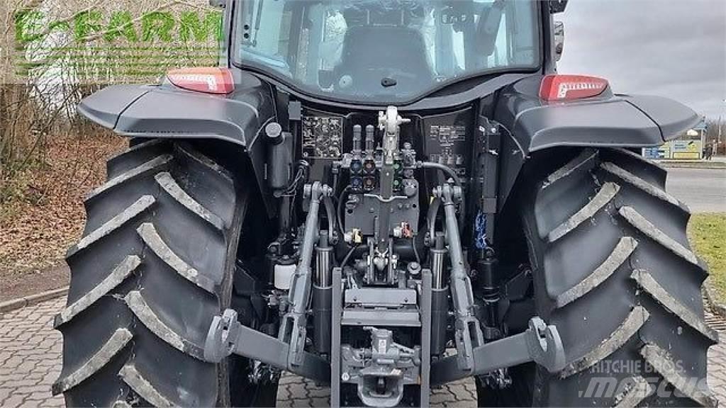 Valtra a 115 mh4 الجرارات