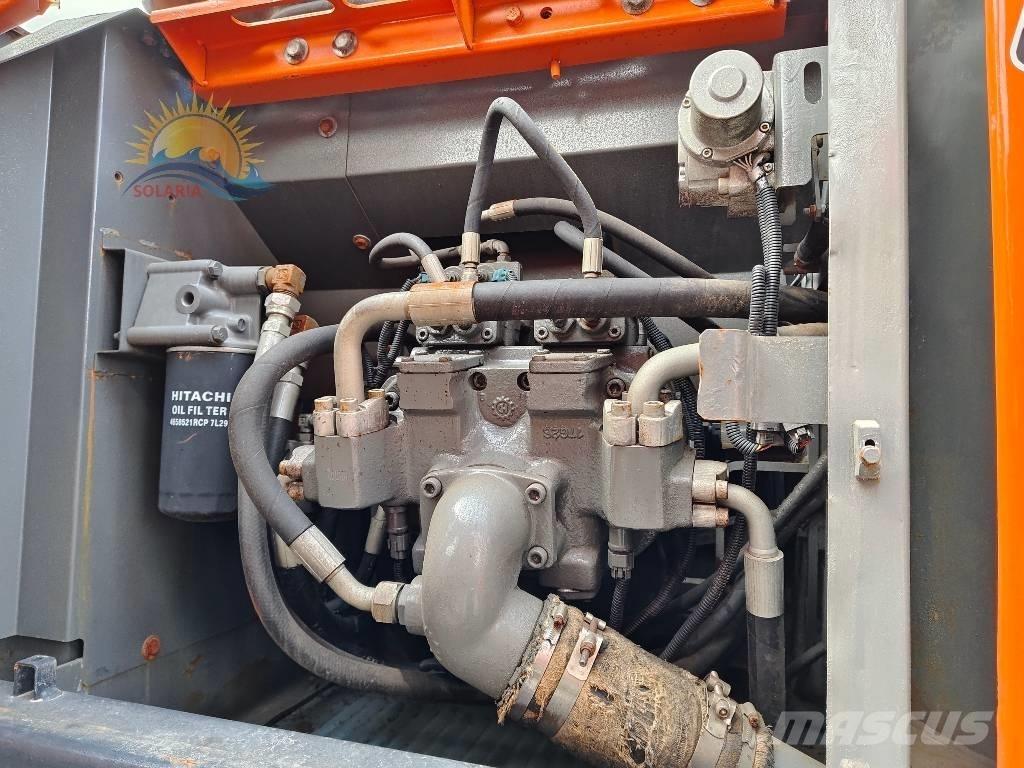 Hitachi ZX 200 حفارات زحافة