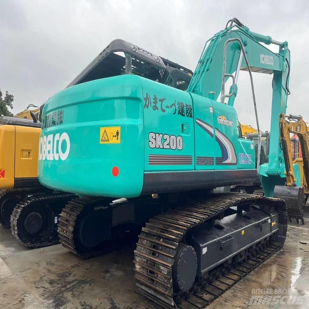 Kobelco SK 200-8 حفارات زحافة