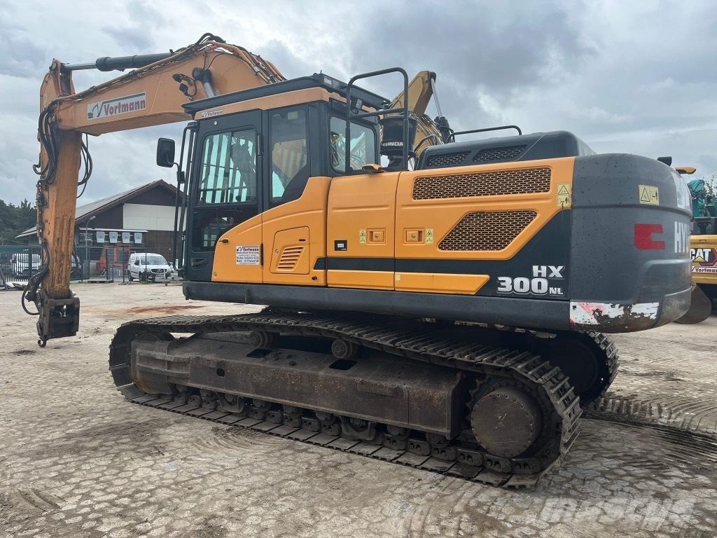 Hyundai HX 300 NL حفارات زحافة