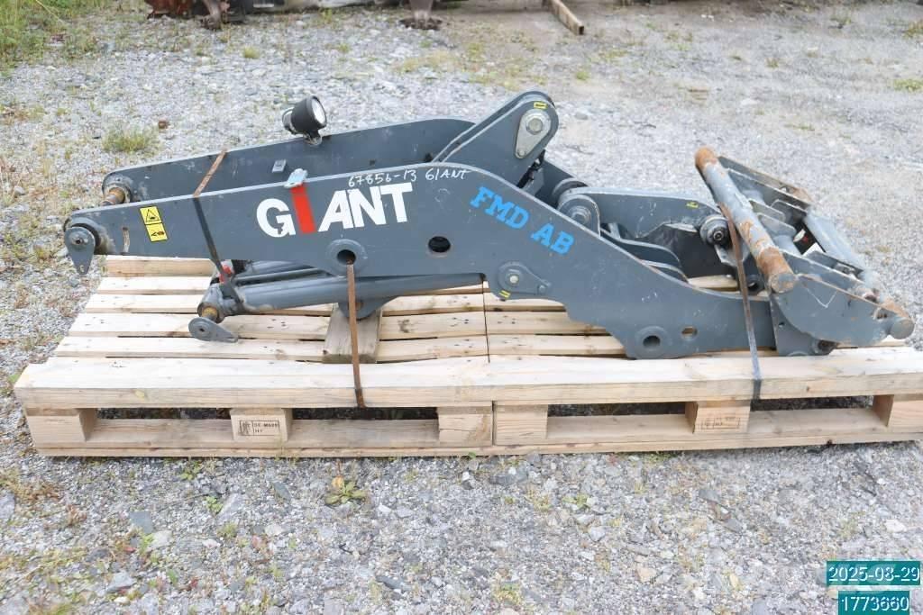 GiANT V 6004 T لوادر صغيرة