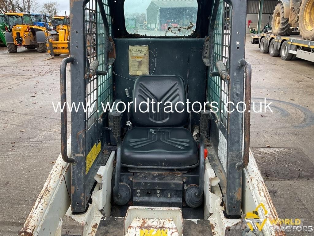 Bobcat S 70 لوادر انزلاقية التوجيه