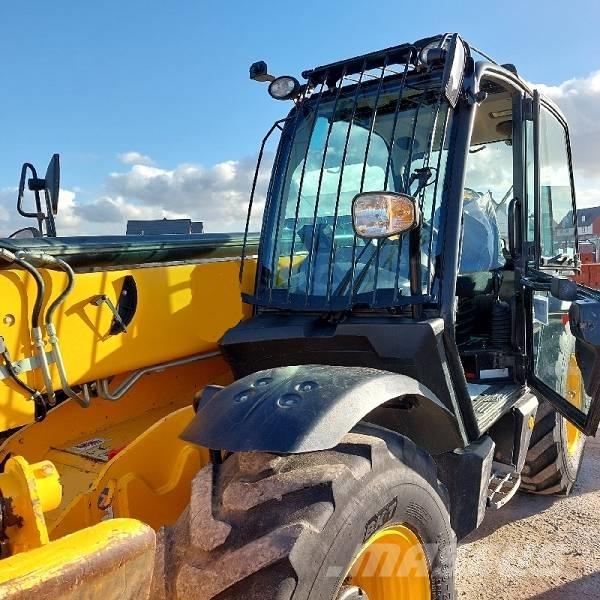 JCB 533-105 مناولات متداخلة