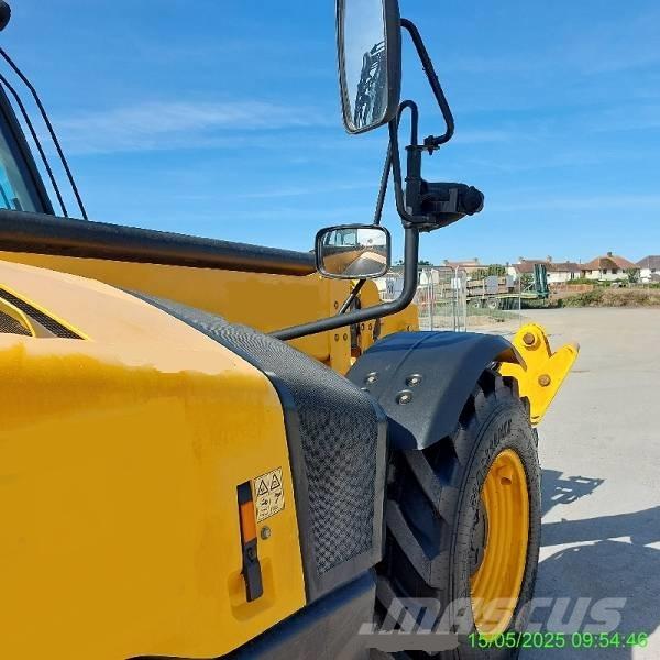 JCB 533-105 مناولات متداخلة