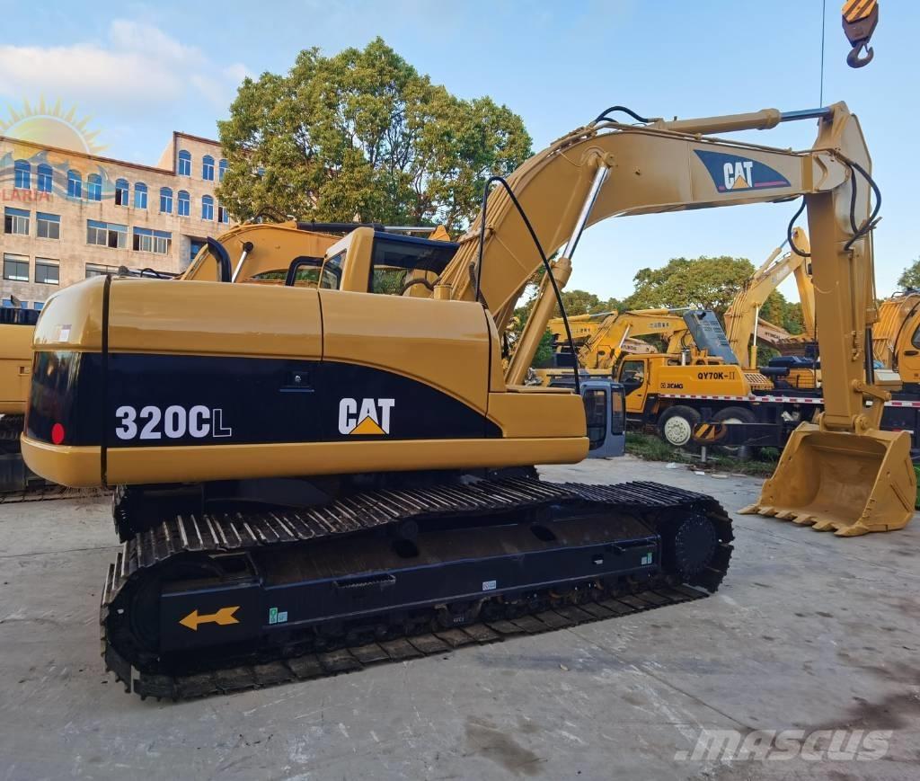 CAT 320 C L حفارات زحافة
