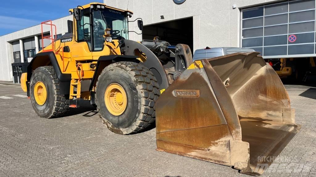 Volvo L260H لوادر بعجل