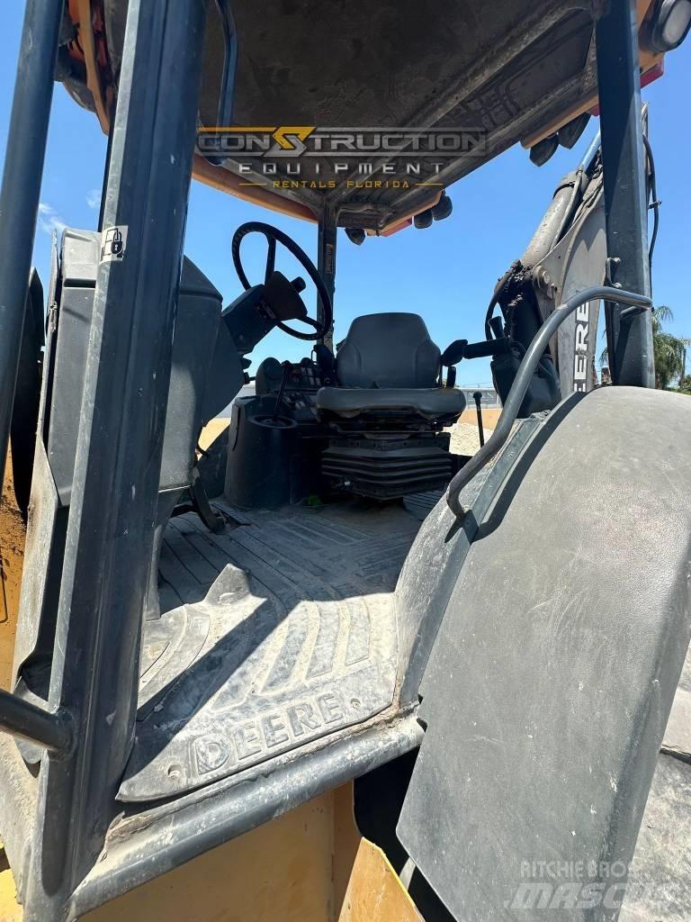 DEERE 410J لوادر ذات جرافات عكسية
