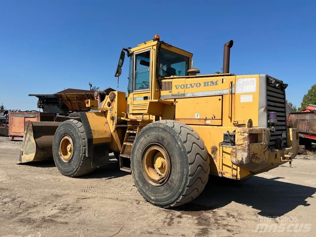 Volvo L 150 لوادر بعجل