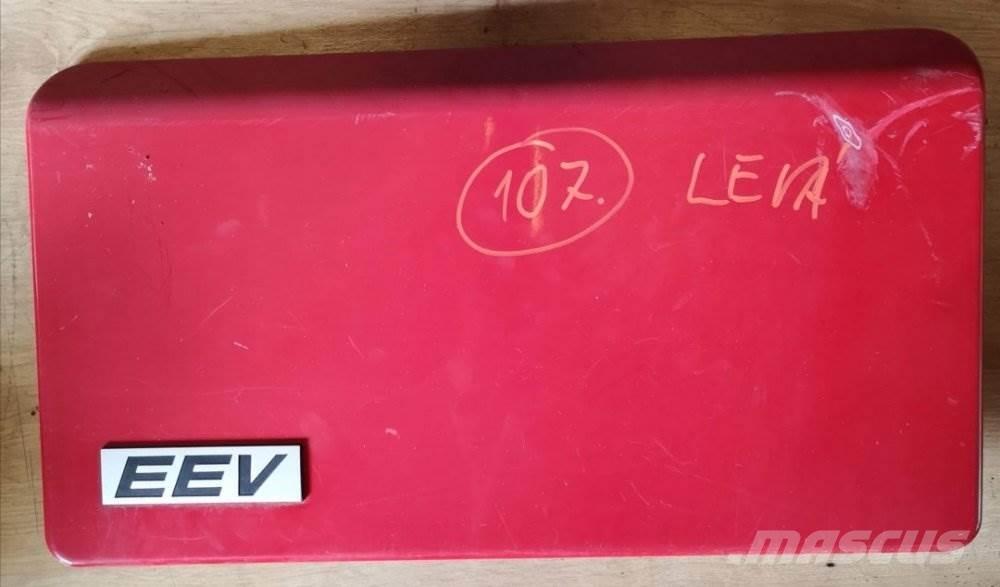 DAF CF DVEŘE L مكونات أخرى