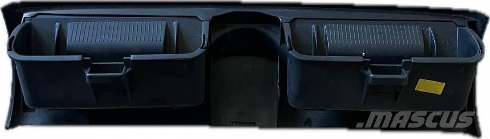 DAF LF POPELNÍK مكونات أخرى