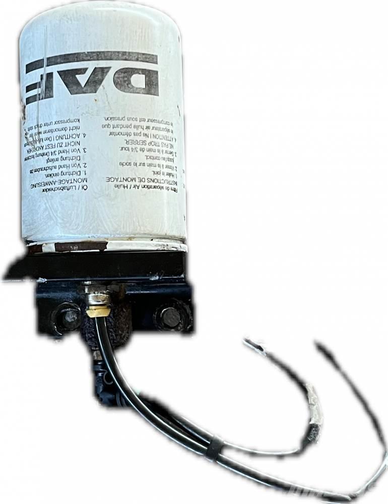 DAF LF VZDUCHOVÝ FILTR مكونات أخرى