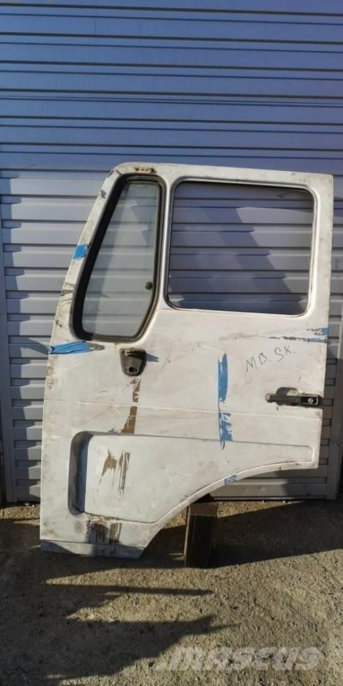  DVEŘE L مكونات أخرى