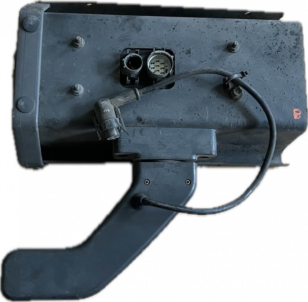  ZADNÍ SVĚTLO LEVÉ مكونات أخرى