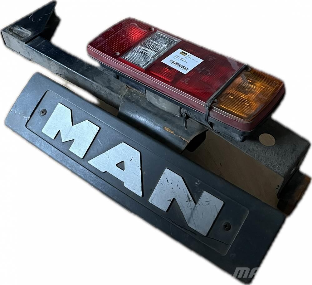  ZADNÍ SVĚTLO PRAVÉ مكونات أخرى