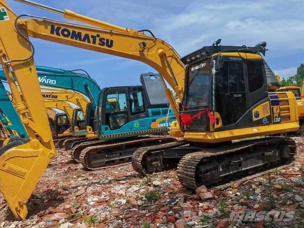 Komatsu PC130-7 حفارات زحافة