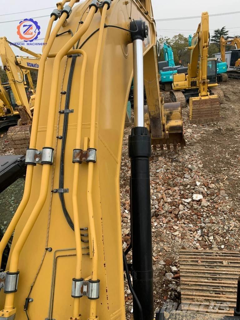 CAT 349 E حفارات زحافة