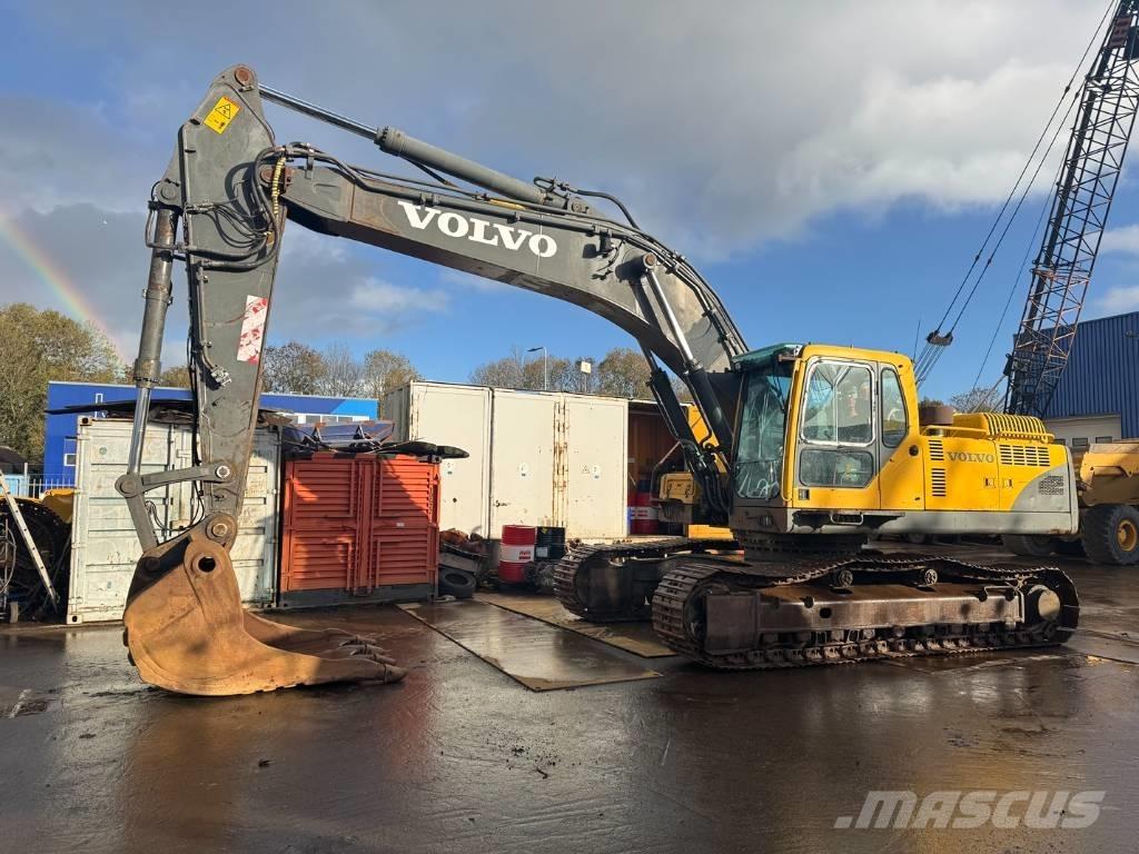 Volvo EC 360 B LC حفارات زحافة