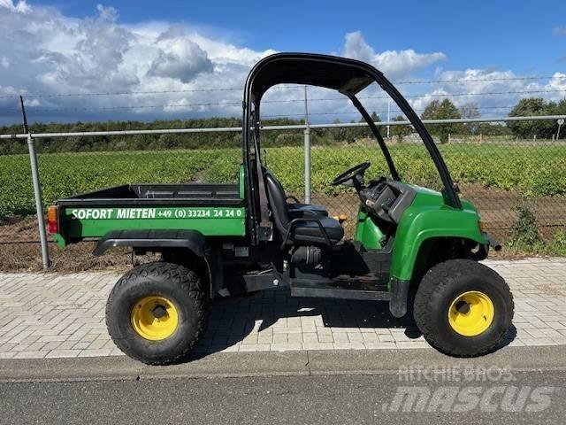 John Deere Gator ماكينات منفعة عامة